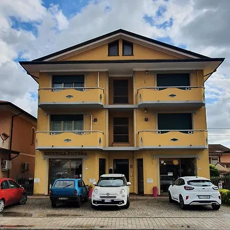 Lejlighed Incantevole A Tra Viareggio E Lucca *