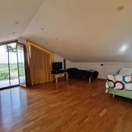 Incantevole A Tra Viareggio E Lucca Apartamento